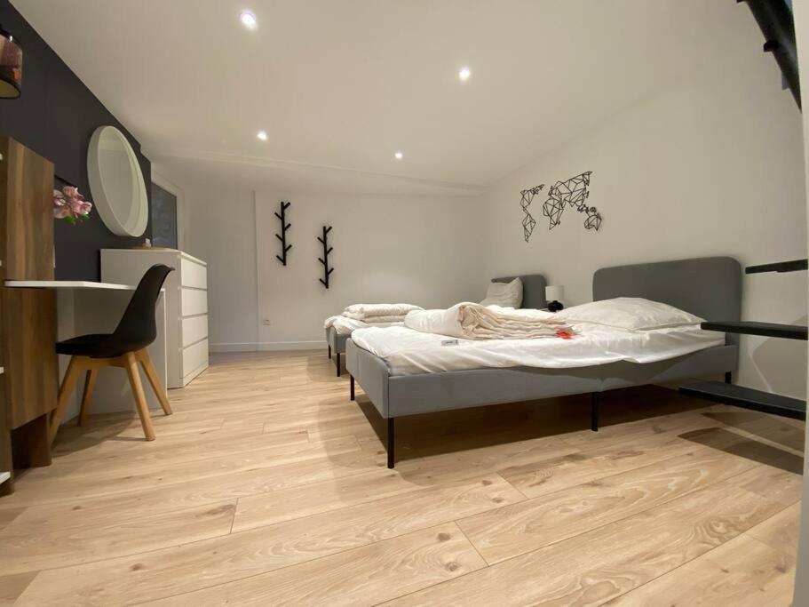 Maison De Ville Orleans Dans Le Quartier Dunois Avec Parking Privatif Екстер'єр фото
